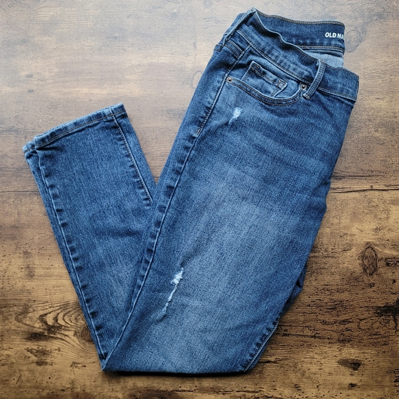 Old Navy Denim - Old Navy / 6 Short / Curvy Mid Rise Jeans